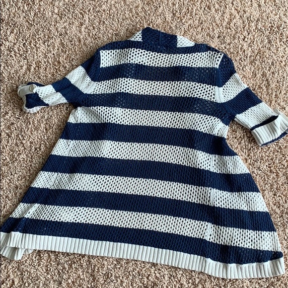 Striped short sleeve sweater - Picture 3 of 4